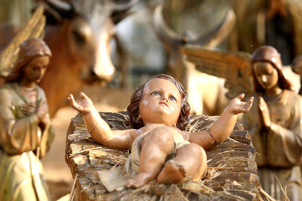 wooden-baby-jesus